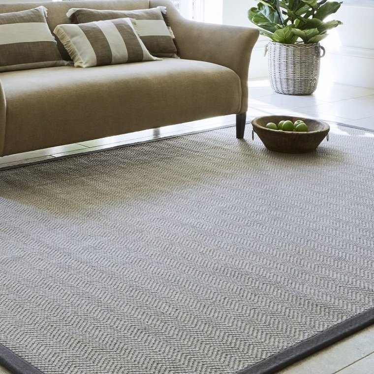 'Click & Collect' luxury rugs from Jacaranda