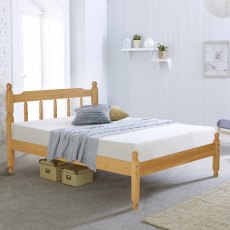 Colonial Bedstead