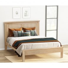 Farringdon Oak Double Bedstead