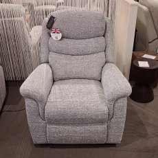 LEYBURN Standard Electric Lift & Rise Care Recliner
