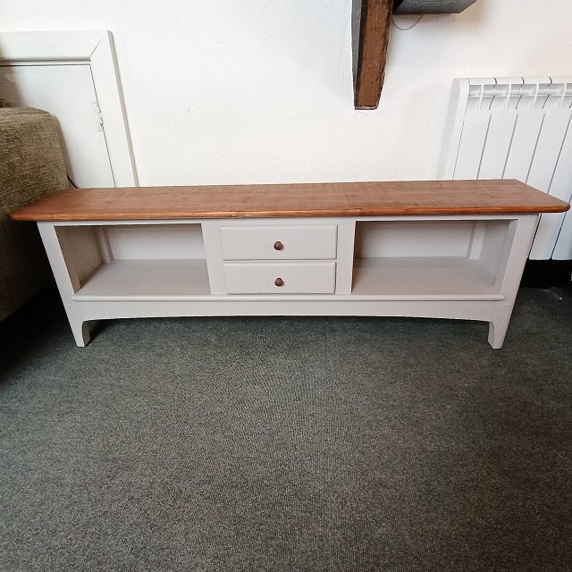 Qualita HAPTON 2 Drawer Wide TV Unit