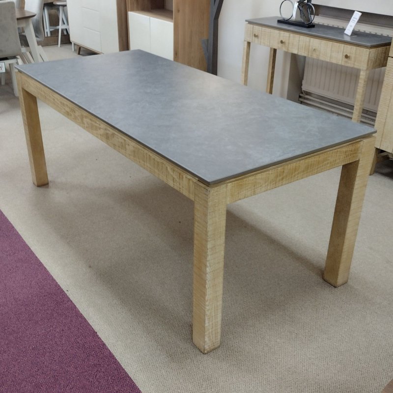 Qualita LAURA ASHLEY Braystone Fixed Dining Table