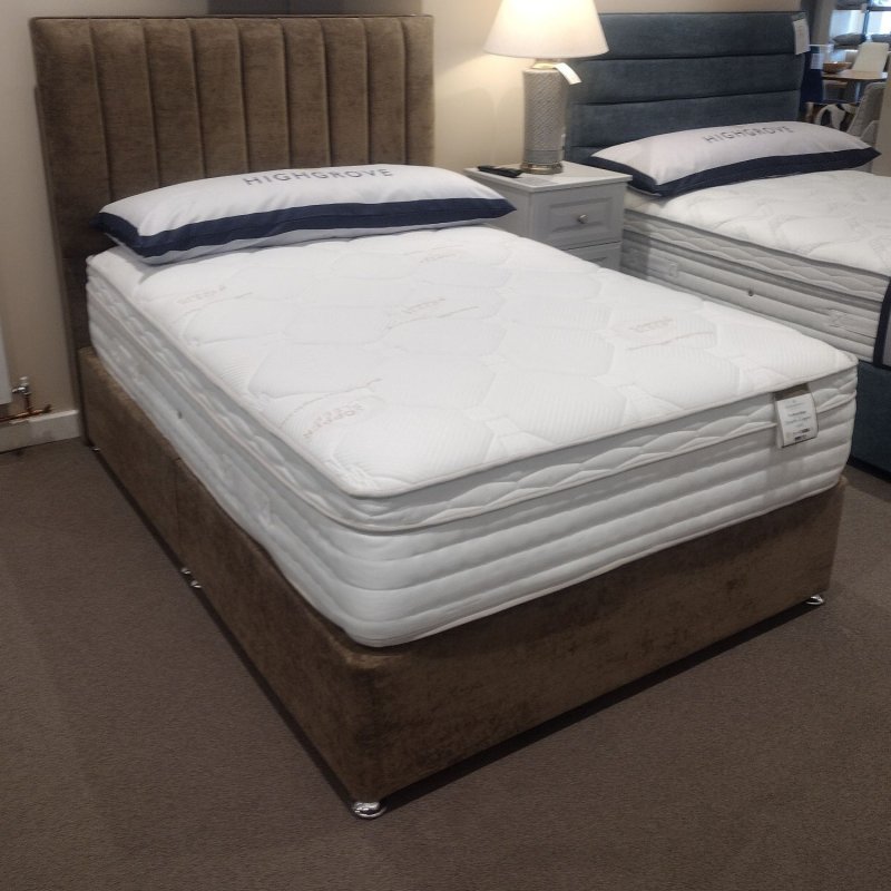 HIGHGROVE 4'6 Zenith 4000 Divan Set & Hermes Headboard